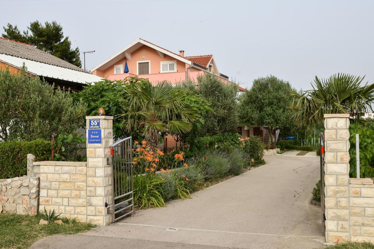 Apartment Olive Jovici  Exterior foto