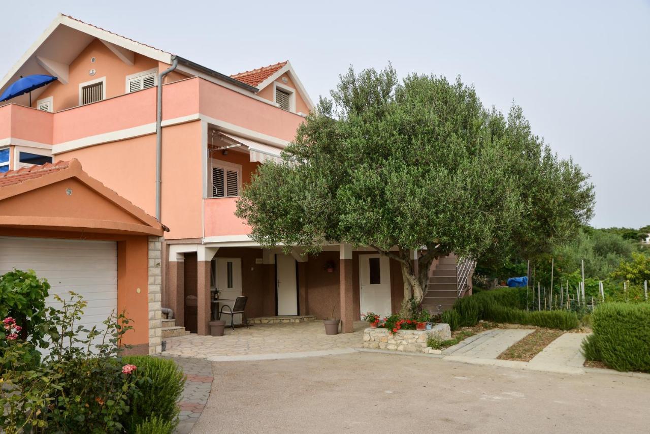 Apartment Olive Jovici  Exterior foto