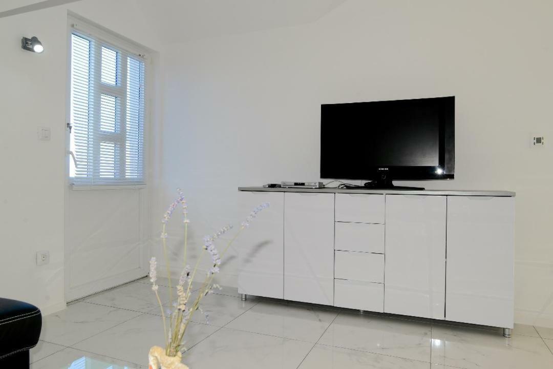 Apartment Olive Jovici  Exterior foto